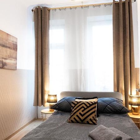 Clicktheflat Aleje Niepodleglosci Center Apart Rooms วอร์ซอ ภายนอก รูปภาพ